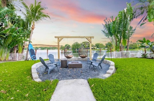 North Miami Beach Villa | Lakefront Villa by Glam Homes