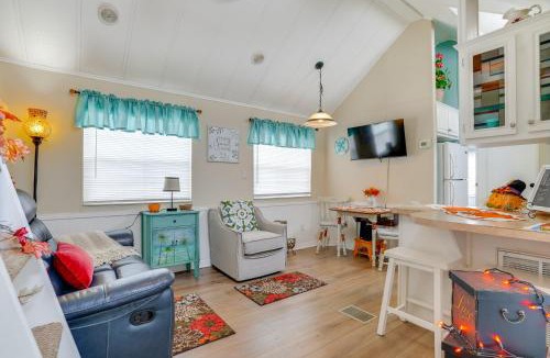 Lakeland House | Lakeland Cottage with Pool Access and Screened Porch!
