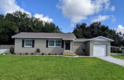 Lakeland House | LAKELAND, FL SWAN CITY GET-AWAY ENTIRE HOUSE