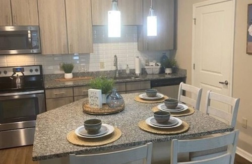 Northside Apartment | Lakeside Bliss: Near Airport & River City Marketplace