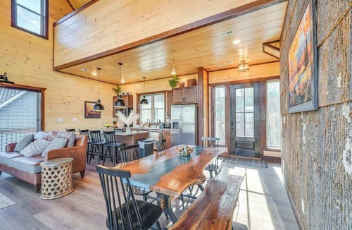 Sevierville Cabin | Lakeside Cabin w/Private Pool & Hot Tub