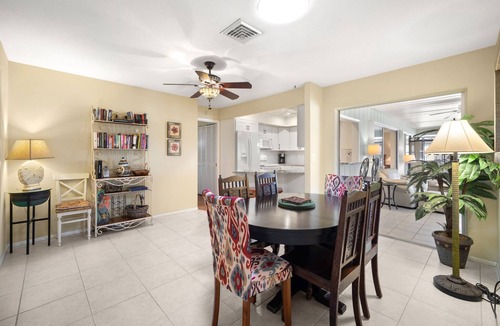 Venice Gardens House | Lakeside House, 4 Bedrooms, Private Heated Pool, HDTV, Sleeps 8, WiFi