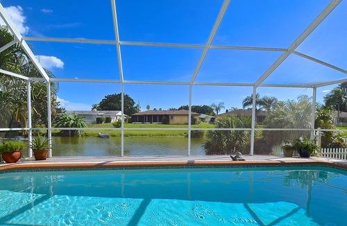 Venice Gardens House | Lakeside House, 4 Bedrooms, Private Heated Pool, HDTV, Sleeps 8, WiFi