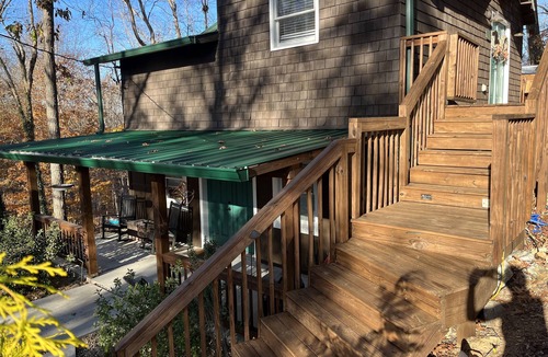 Dawsonville Cottage | Lakeside Retreat Lake Lanier-Enjoy fall with amazing hiking and wineries!