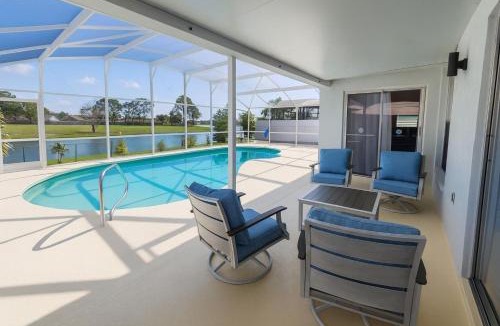 Indian Wells House | Lakeview Pool Villa, 3BD/2BA 10 min to Disney!
