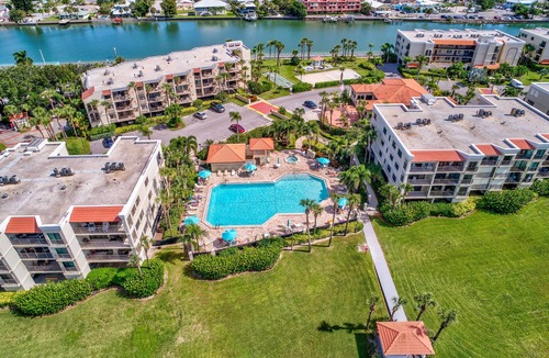 Sunset Beach Condo | Land's End 202 building 1 -On the beach, Beautiful Updates!