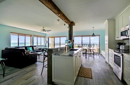 Sunset Beach Condo | Land's End 401 building 7 Top Floor, fully updated with awesome Gulf view!