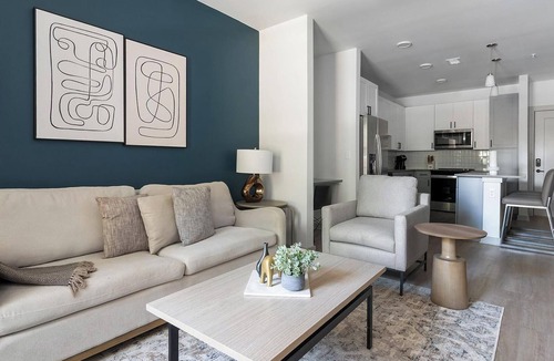 Springfield Apartment | Landing | Amazing 1BD, Courtyard, Pool