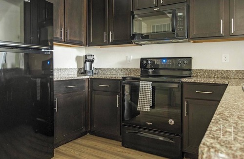 Fort Myers Apartment | Landing | Amazing 1BD, Tennis Court, Pool