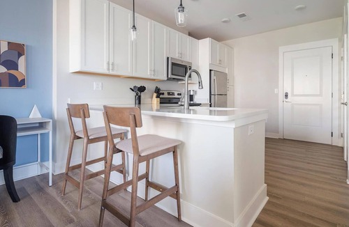 Hickory Apartment | Landing | Amazing 1BD, Yoga Studio, Gym