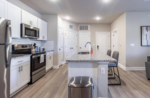 Crestview Apartment | Landing | Amazing 2BD, Gym, Game Room