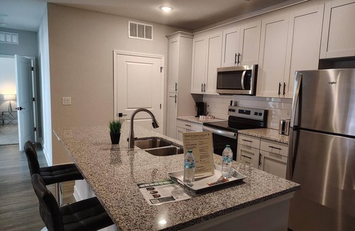 Newberry Apartment | Landing | Amazing 2BD, Pool, Gym