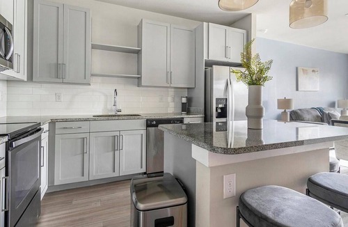 St. Johns Apartment | Landing | Amazing 3BD, Gym