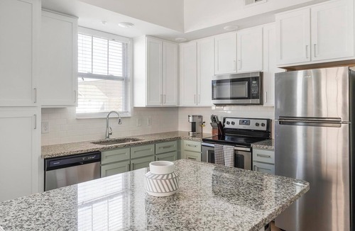 Port Wentworth Apartment | Landing | Amazing 2BD, Gym, Pool