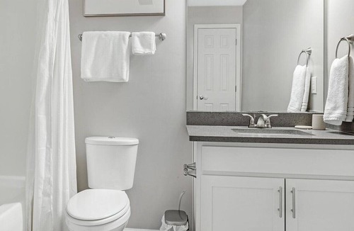Lithonia Apartment | Landing at Retreat at Stonecrest - 1 Bedroom in Downtown Lithonia