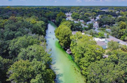 Weeki Wachee Gardens House | Landing at Richard Weeki River