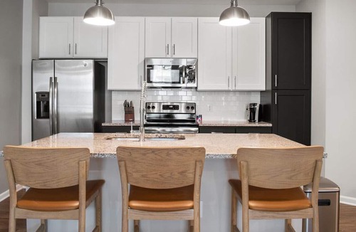 Bowling Green Apartment | Landing at The Newton Apartments - 1 Bedroom in Palisades