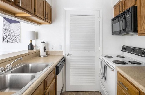 Plant City Apartment | Landing at Walden Lake - 1 Bedroom in Downtown Plant City