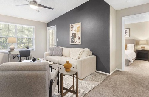 Plant City Apartment | Landing at Walden Lake - 2 Bedrooms in Downtown Plant City
