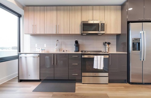Baileys Crossroads Apartment | Landing | Beautiful 1BD, Gym, Game Room