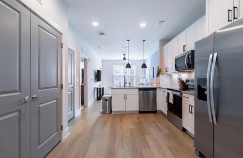 Freeport Apartment | Landing | Beautiful 1BD, Yoga Studio, Pool