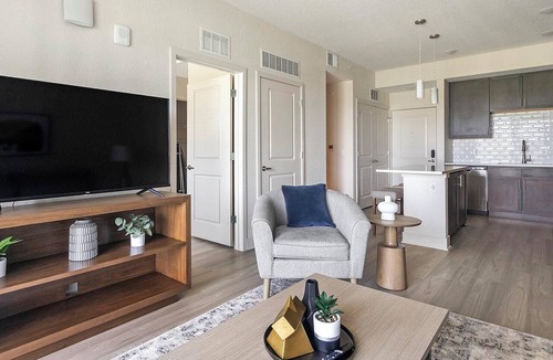 Palmetto Apartment | Landing | Beautiful 1BD, Pool, Yoga Studio