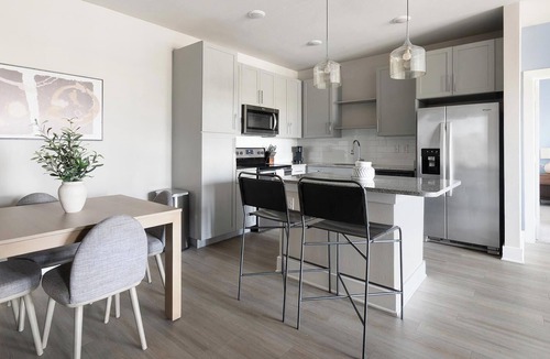 St. Johns Apartment | Landing | Beautiful 2BD, Gym