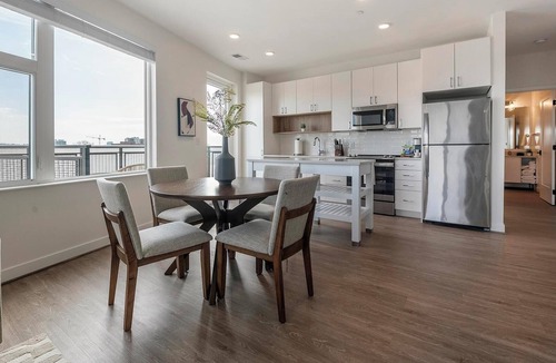 Old Town West Apartment | Landing | Beautiful 2BD, Clubhouse, Courtyard