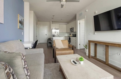 The Forum Apartment | Landing | Beautiful 2BD, Gym