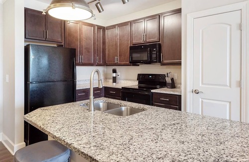 Greer Apartment | Landing | Beautiful 2BD, Gym, Pool