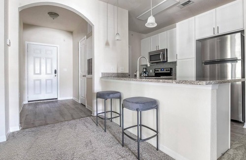Charlotte Apartment | Landing | Beautiful 2BD, Clubhouse, Gym