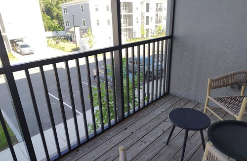 Newberry Apartment | Landing | Beautiful 2BD, Pool, Gym