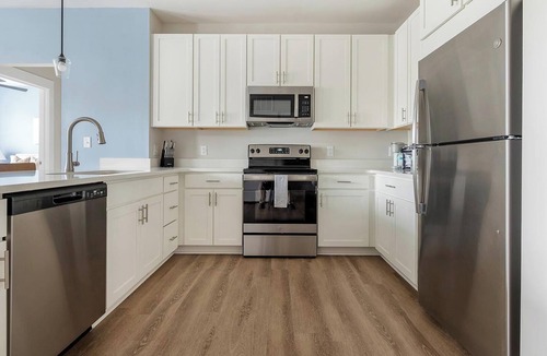Hickory Apartment | Landing | Beautiful 2BD, Yoga Studio, Gym