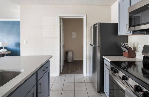 Murfreesboro Apartment | Landing | Beautiful 1BD, Clubhouse, Courtyard