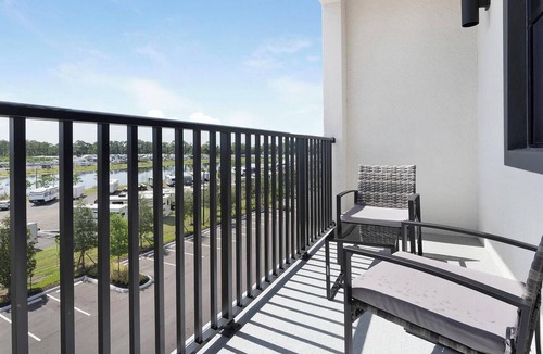 Fort Myers Apartment | Landing | Chic 1BD, Clubhouse, Gym