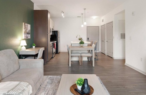 Fairvilla Apartment | Landing | Chic 1BD, Gym, Clubhouse