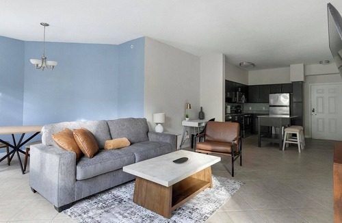 Miramar Apartment | Landing | Chic 1BD, Gym, Clubhouse
