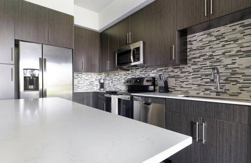 Biggar Apartment | Landing | Chic 1BD, Gym, Clubhouse