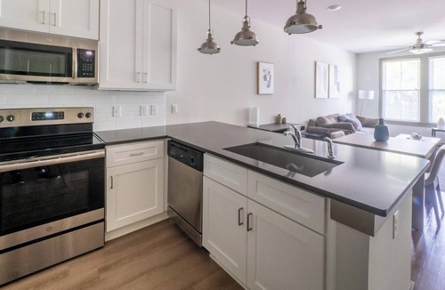Charleston Apartment | Landing | Chic 1BD, Pool, Gym