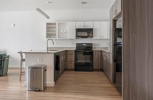 Decatur Apartment | Landing | Chic 1BD, Pool, Game Room