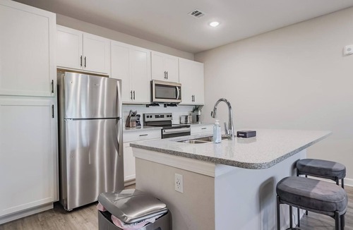 Fort Myers Apartment | Landing | Chic 1BD, Pool