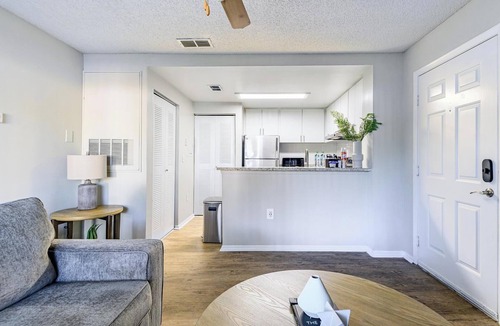 Interchange Square Apartment | Landing | Chic 1BD, Tennis Court, Gym