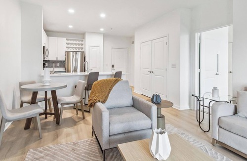 Eden Apartment | Landing | Chic 1BD, Yoga Studio, Gym