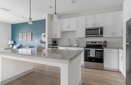Jacksonville Apartment | Landing | Chic 2BD, Clubhouse, Gym
