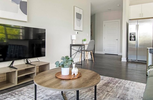 San Marco Apartment | Landing | Chic 2BD, Gym, Pool