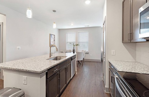 Charlotte Apartment | Landing | Chic 2BD, Gym, Yoga Studio