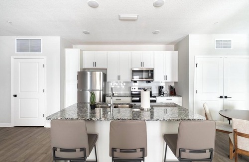 Port Malabar Apartment | Landing | Chic 2BD, Pool, Gym
