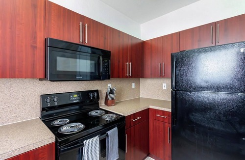 Homestead Apartment | Landing | Chic 3BD, Pool