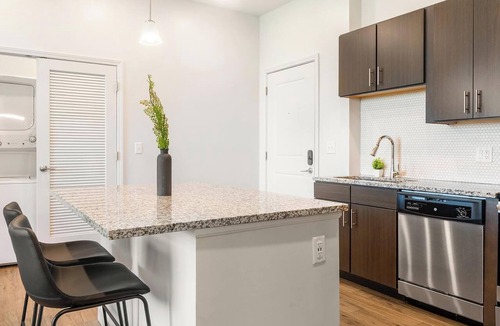 Tarpon Springs Apartment | Landing | Incredible 2BD, Clubhouse