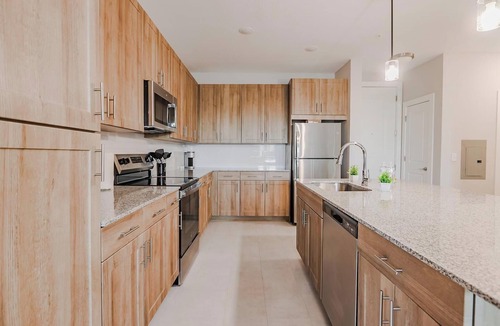 Interchange Square Apartment | Landing | Incredible 1BD, Gym, Clubhouse